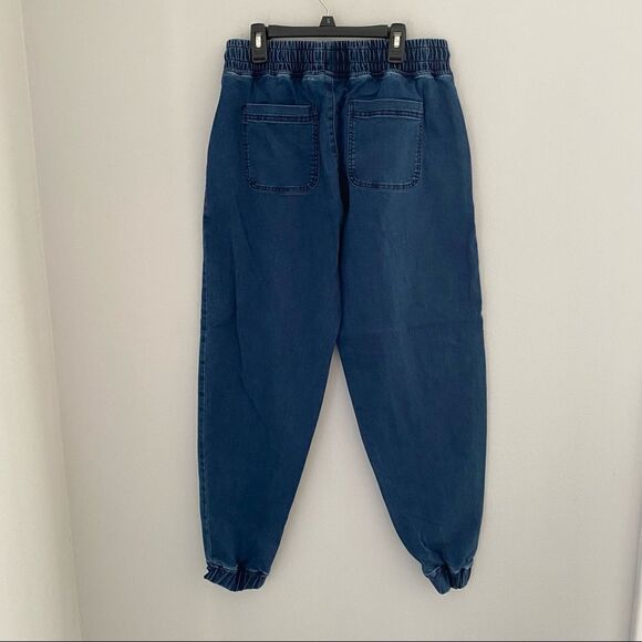 Disney Park Her Universe Women’s Embroidered Patches Jogger Denim Pants - Picture 4 of 4